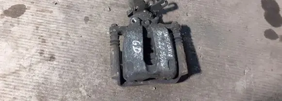 Opel Insignia A Rear brake caliper