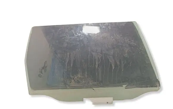 Volvo V70 Rear door window glass 