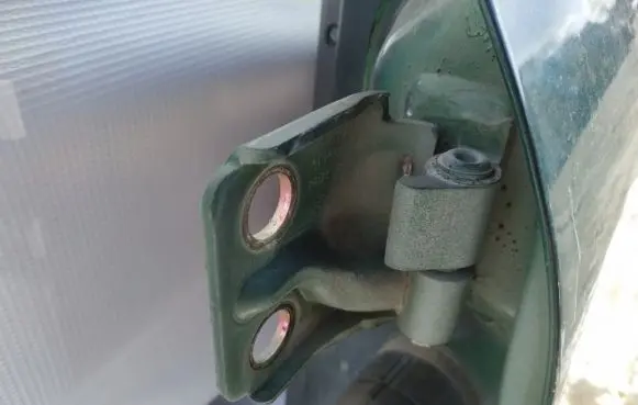 Fiat Marea Front door upper hinge
