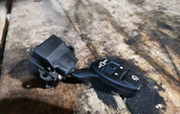 BMW 5 E60 E61 Wiper control stalk 6924106