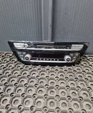 BMW 5 G30 G31 Climate control unit 7947869 6411