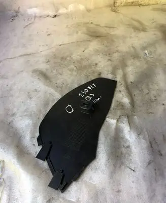 Audi Q3 8U Centre console side trim front 8u1863306