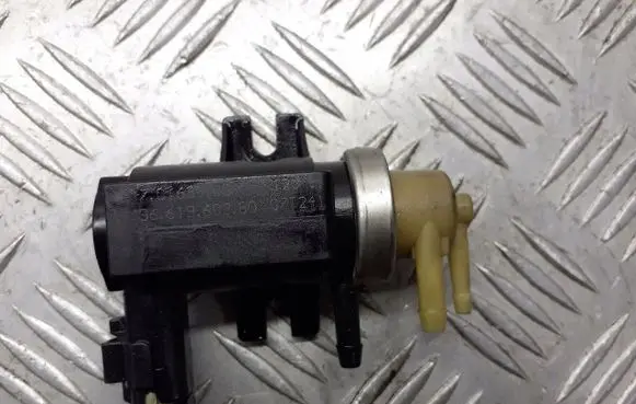Peugeot 407 Valve vacuum 9661960380