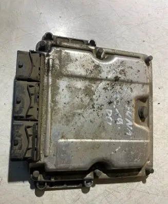 Renault Laguna II Engine control unit/module 8200153946 0281010556