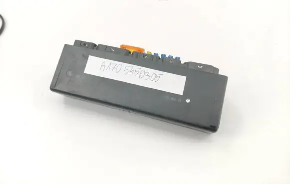 Mercedes-Benz SLK R170 Fuse module A1705450305
