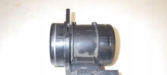Volkswagen Golf VII Mass air flow meter 04L906461B