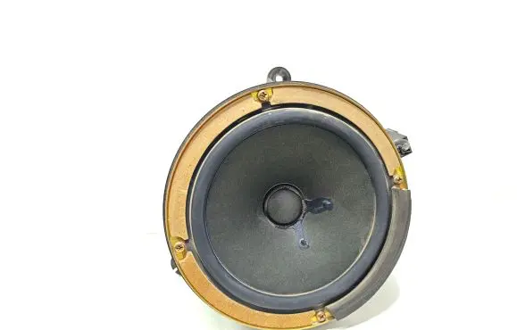 Hyundai Trajet Rear door speaker 963603A300