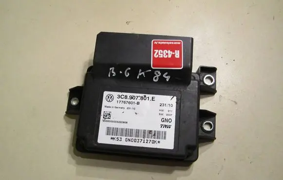Volkswagen PASSAT B6 Hand brake control module 3C8907801E 17767601B