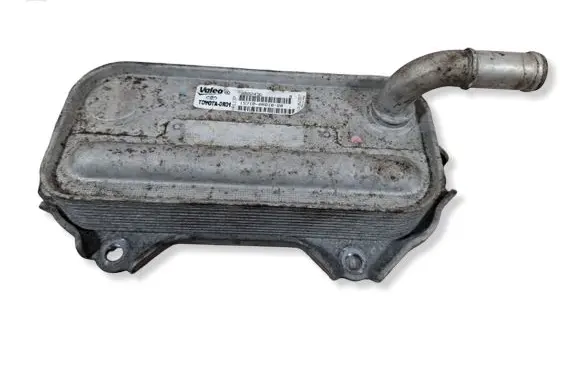Toyota Corolla Verso AR10 Oil filter mounting bracket 157100R01000 880243D