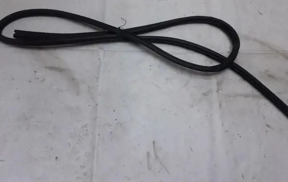 Nissan X-Trail T30 Rubber seal front coupe door 