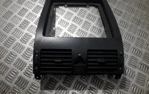 Volkswagen Touran I Dash center air vent grill 1t1819728a