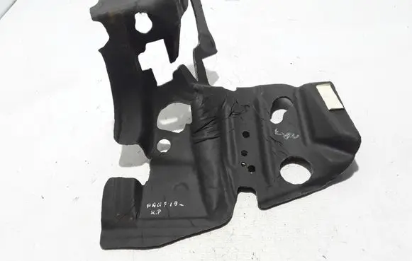 Chrysler Pacifica Sound insulation of firewall 68225658AC