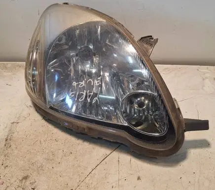 Toyota Yaris Headlight/headlamp PPT20 E110525 HCR104