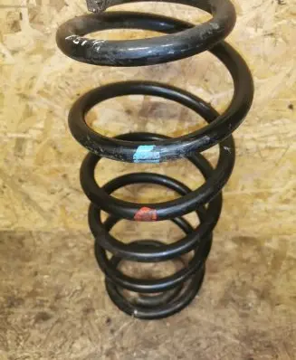 Toyota Auris 150 Rear coil spring