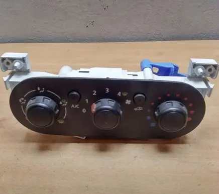 Renault Trafic III (X82) Climate control unit T1032613B
