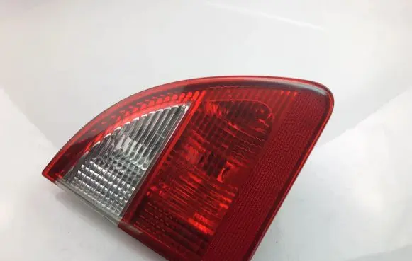 Ford Galaxy Tailgate rear/tail lights 7M5945093B