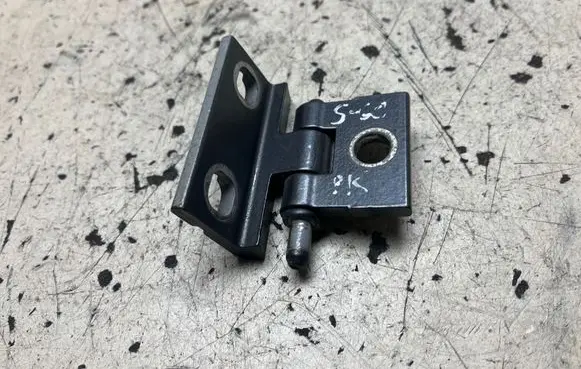 Volvo S60 Front door lower hinge 