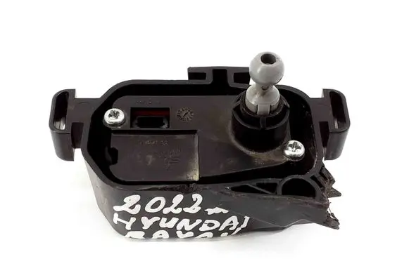 Hyundai Bayon Headlight level adjustment motor 31G56B