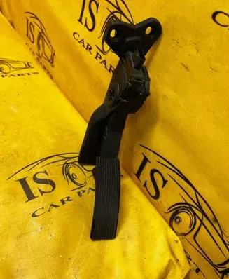 Mercedes-Benz GL X166 Accelerator throttle pedal A2923000000