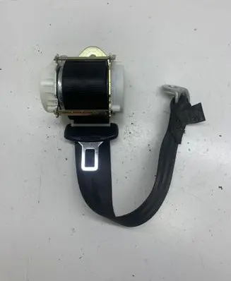 Audi A3 S3 A3 Sportback 8P Rear seatbelt 8P3857805B 33041596