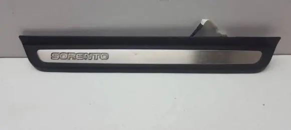 KIA Sorento Dashboard trim 85883-C5200