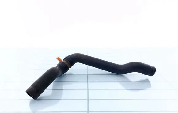 Audi A6 S6 C4 4A Engine coolant pipe/hose