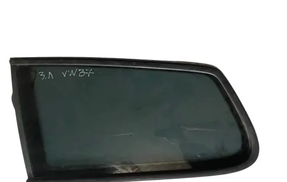 Volkswagen PASSAT B7 Rear side window 43R000261 E000251 DOT9044M503AS2