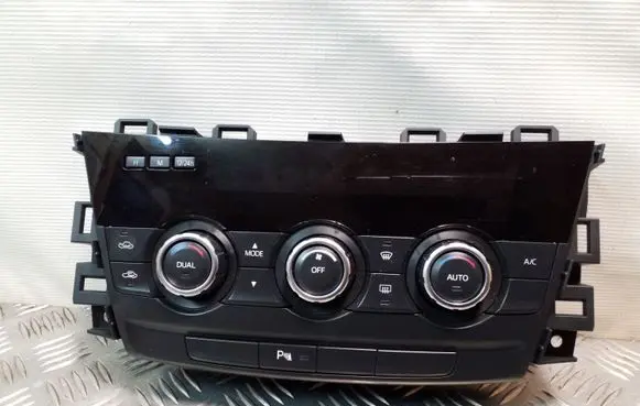 Mazda 6 Climate control unit GJH561190D