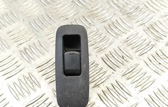 Nissan Qashqai Electric window control switch 25411BR00A 0571