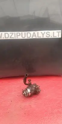 Nissan X-Trail T30 Power steering pump 8H800