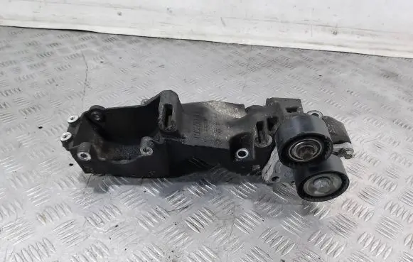 Renault Laguna III Generator/alternator bracket 8200527320