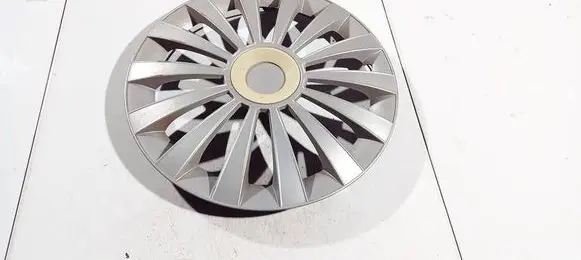 Peugeot 307 R14 wheel hub/cap/trim 