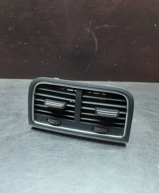 Audi A5 8T 8F Rear air vent grill 8K0819203D