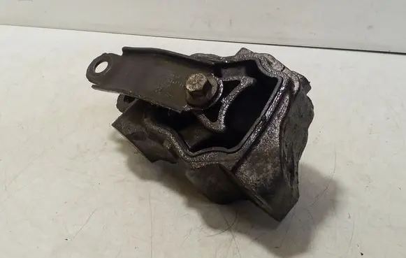Volvo XC60 Engine mount bracket 8G9N6L063