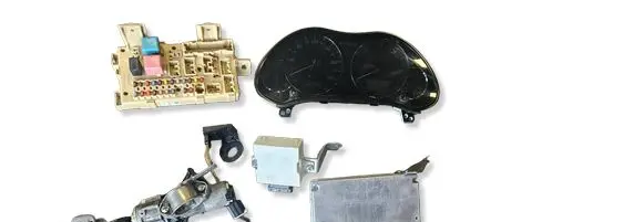 Toyota Avensis T250 Engine ECU kit and lock set MB1758009411 MB2574305295 8264105020A