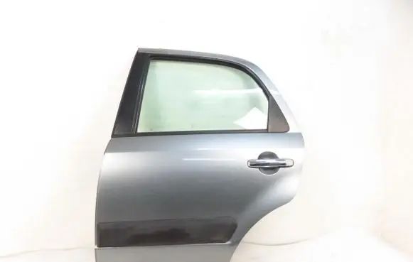 Suzuki SX4 Rear door