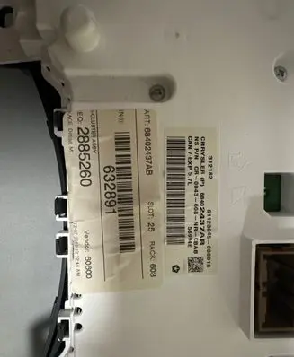 Dodge Durango Speedometer (instrument cluster) P68402437AB 632891 2885260