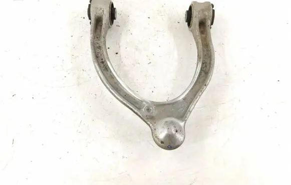 Mercedes-Benz C W205 Front control arm 2053305501 A2053305501