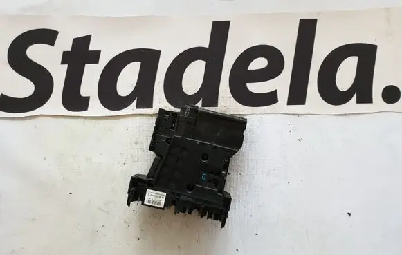 Mercedes-Benz C W204 Fuse box set A2045403850 2045403850
