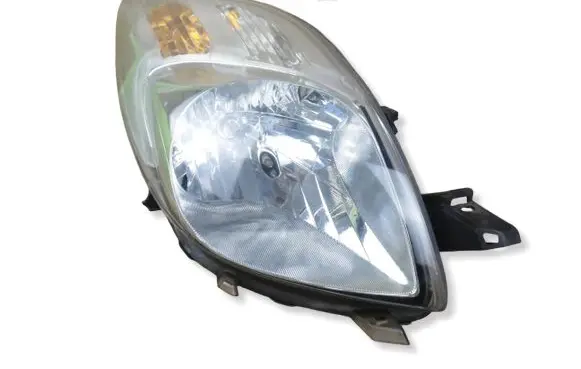 Toyota Yaris Headlight/headlamp 89901061 811300D120 17502A0114