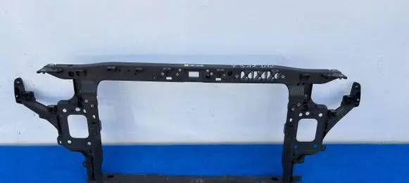 Hyundai i30 Radiator support slam panel 64101-G4000