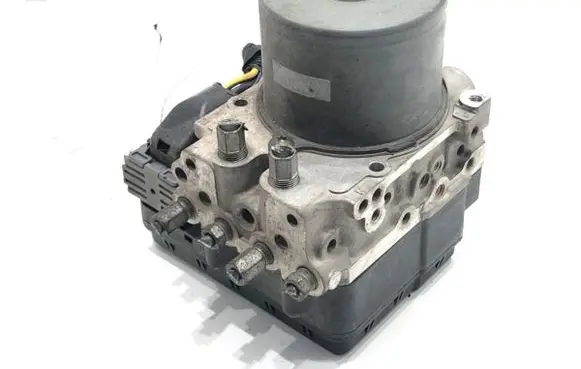 Mazda 6 ABS Pump 133800-4451
