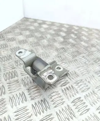 Opel Meriva B Front door lower hinge 190QADOE