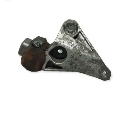 Audi A4 S4 B7 8E 8H Engine mount bracket 8e0199343