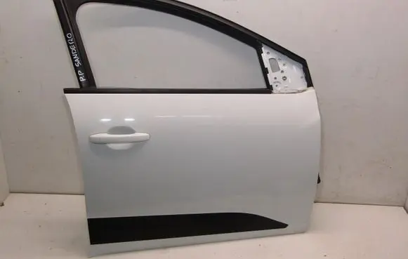 Dacia Sandero III Front door 
