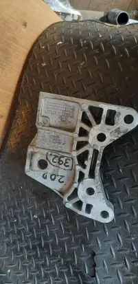 Jaguar XE Engine mounting bracket GJ32-6P096-AE