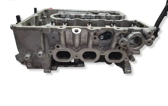 Opel Astra K Engine head S27635442 55512233 5512583