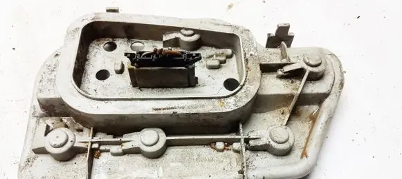 Volkswagen Polo Tail light bulb cover holder 6Q6945258A