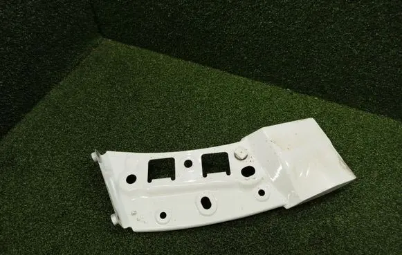 Man TGE 1gen Fender mounting bracket 7C0821110