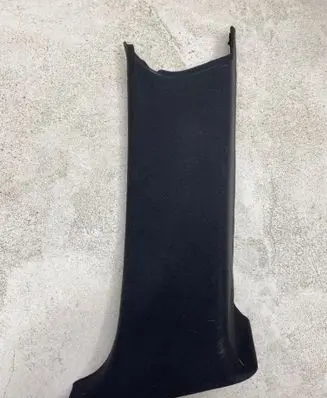 BMW 3 E46 (C) pillar trim 8209011